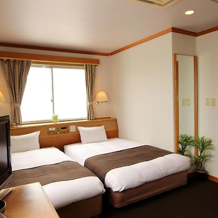 Hotel Livemax Budget Naha Tomarikou Екстериор снимка