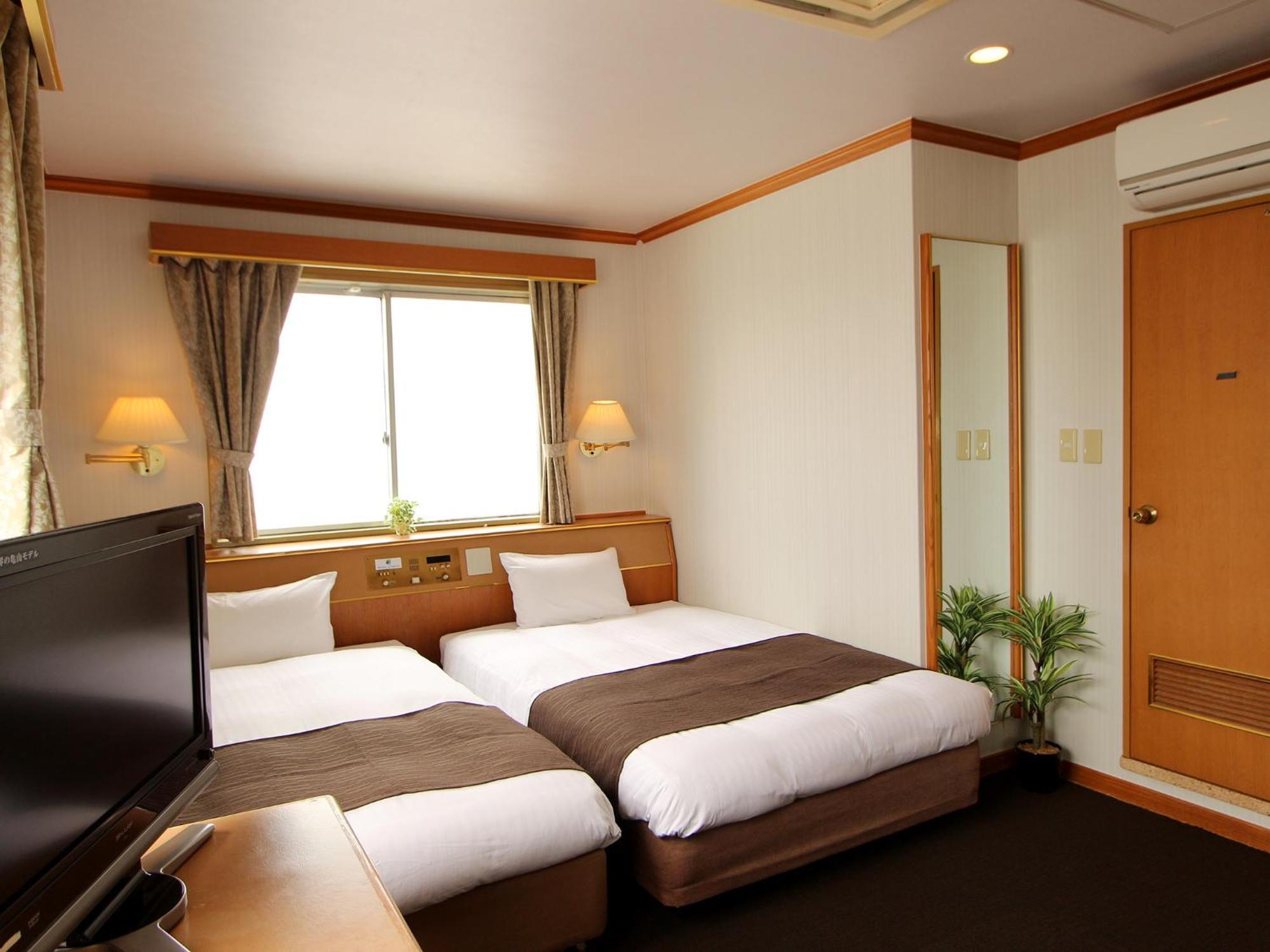 Hotel Livemax Budget Naha Tomarikou Екстериор снимка